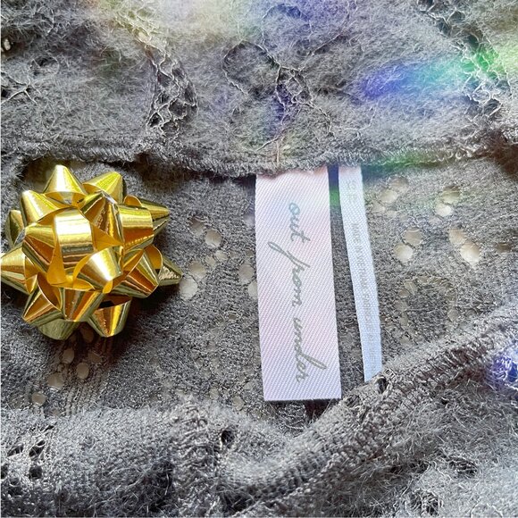 *BNWT* Urban Outfitters Out from Under Crochet flare pant Size XS - Picture 3 of 3